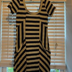 Volcom striped dress with pockets